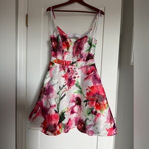 Prom/wedding guest dress